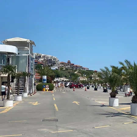 Апартаменты Toni House 405 Marina