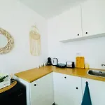 Toni House 405 Marina Апартаменты *