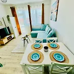 Toni House 405 Marina *