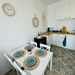 Toni House 405 Marina Апартаменты *