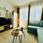 Апартаменты Toni House 405 Marina *