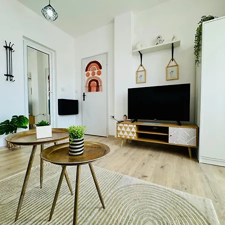 Toni House 405 Marina Appartement *